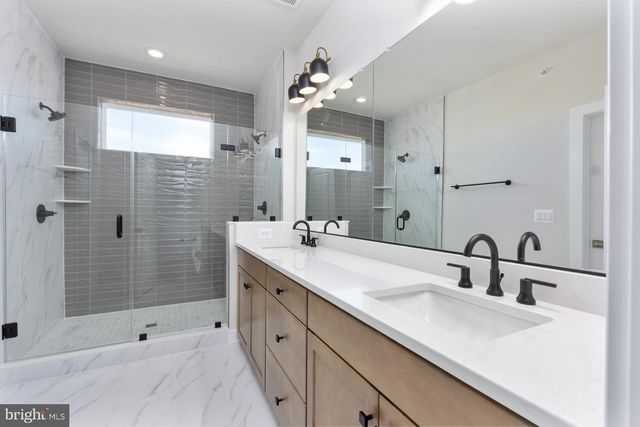 44581 STRABANE TER, Ashburn, VA 20147