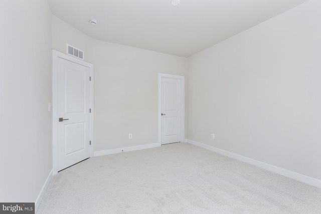 44581 STRABANE TER, Ashburn, VA 20147