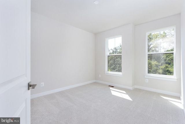 44581 STRABANE TER, Ashburn, VA 20147