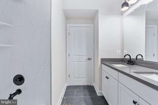 44581 STRABANE TER, Ashburn, VA 20147