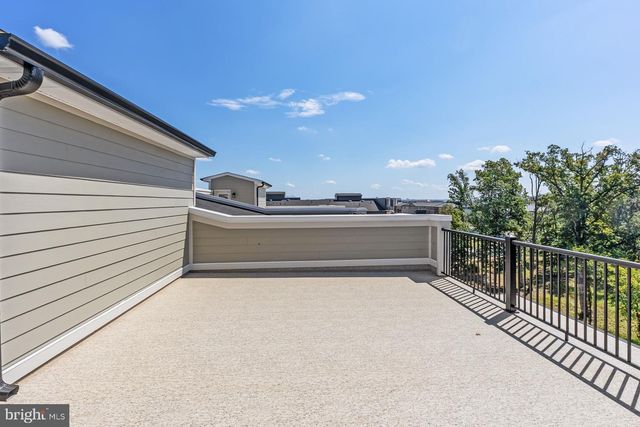 44581 STRABANE TER, Ashburn, VA 20147