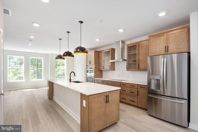 44581 STRABANE TER, Ashburn, VA 20147