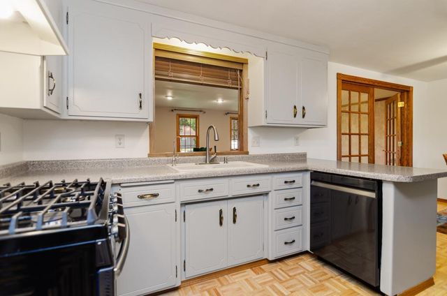 1491 COMMANCHE AVENUE, Green Bay, WI 54313