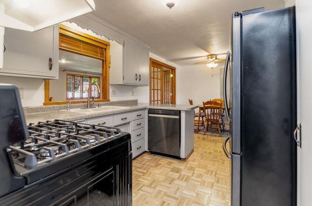 1491 COMMANCHE AVENUE, Green Bay, WI 54313