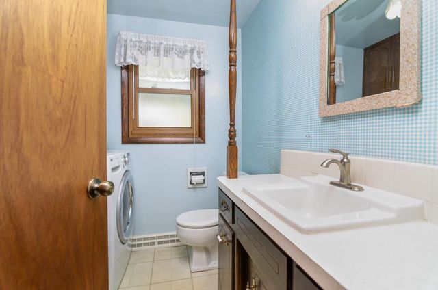 1491 COMMANCHE AVENUE, Green Bay, WI 54313