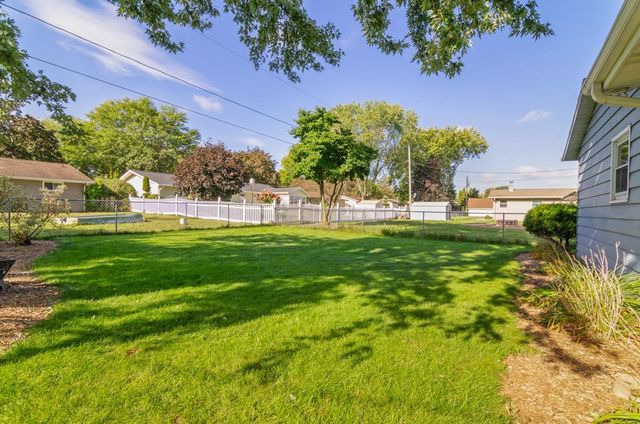 1491 COMMANCHE AVENUE, Green Bay, WI 54313