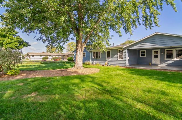1491 COMMANCHE AVENUE, Green Bay, WI 54313