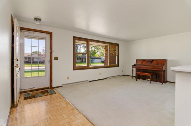 1491 COMMANCHE AVENUE, Green Bay, WI 54313