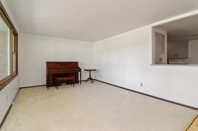 1491 COMMANCHE AVENUE, Green Bay, WI 54313