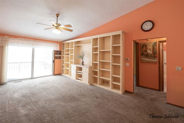 91 Grand Village Court 34, Grandville, MI 49418