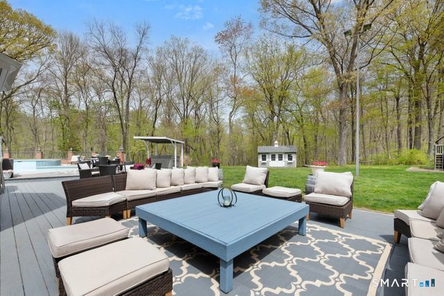 20 Cherry Lane, Wilton, CT 06897