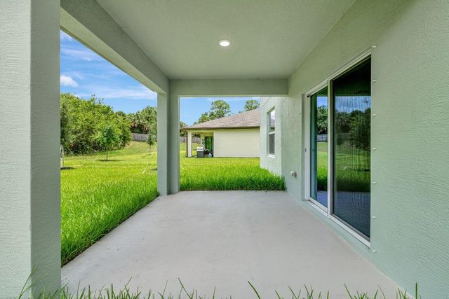 5029 Armina Place, Fort Pierce, FL 34951