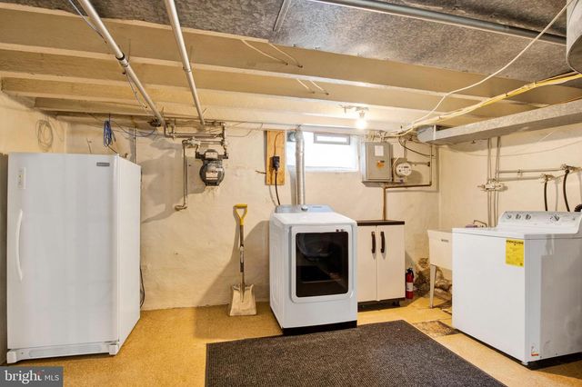 7205 HOWARD TER, Philadelphia, PA 19119