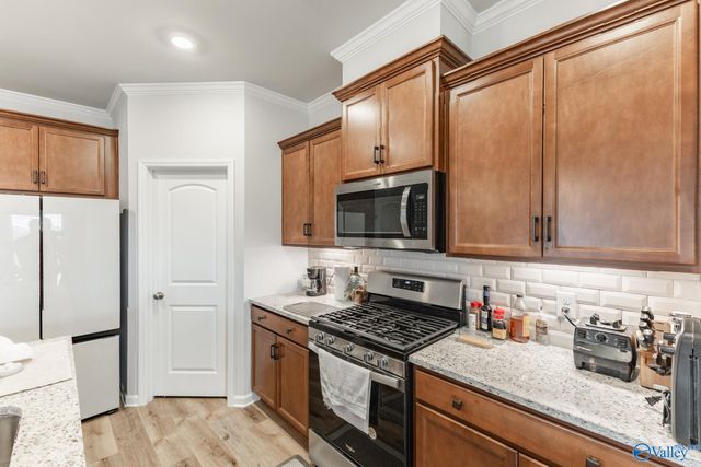 111 Ranna Drive, Huntsville, AL 35811