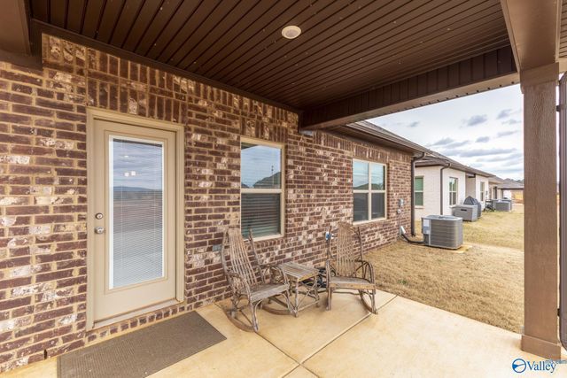 111 Ranna Drive, Huntsville, AL 35811