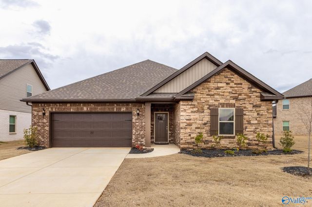 111 Ranna Drive, Huntsville, AL 35811