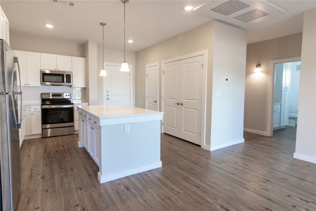 7149 Trail Lake Drive 54, Fort Worth, TX 76133