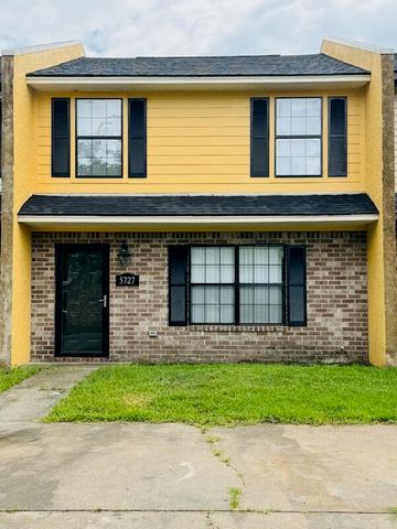 5727 Dewsbury Lane, North Charleston, SC 29418