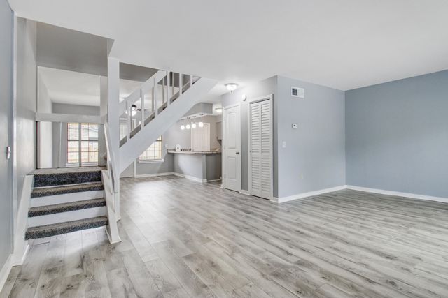 5727 Dewsbury Lane, North Charleston, SC 29418