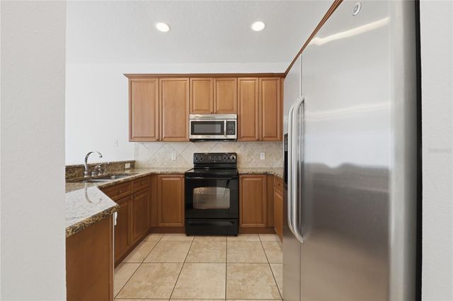 3115 CAPRI ISLE WAY, Orlando, FL 32835