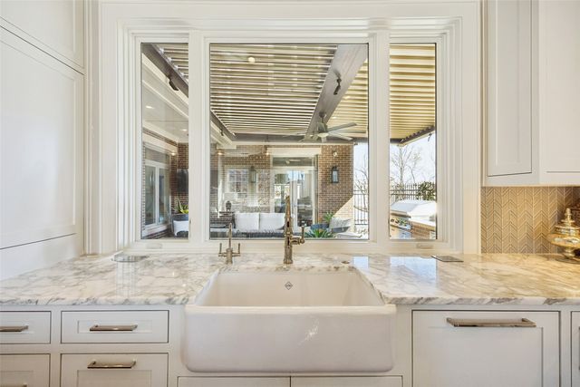 231 Park Ridge Boulevard, Southlake, TX 76092