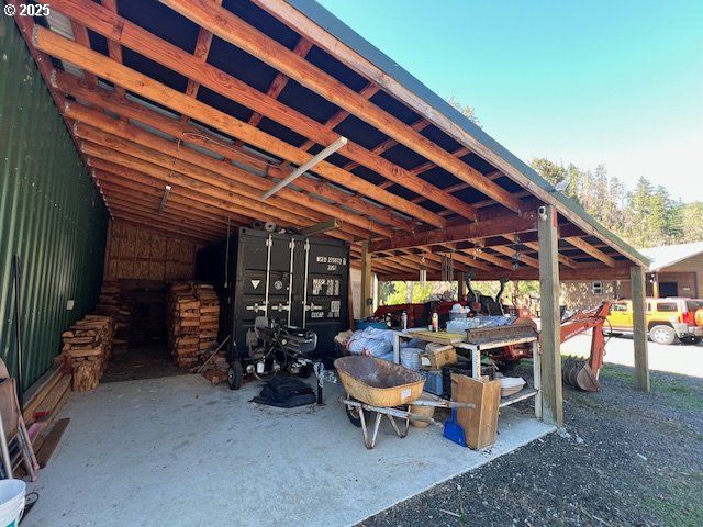 4696 COW CREEK Rd, Riddle, OR 97469