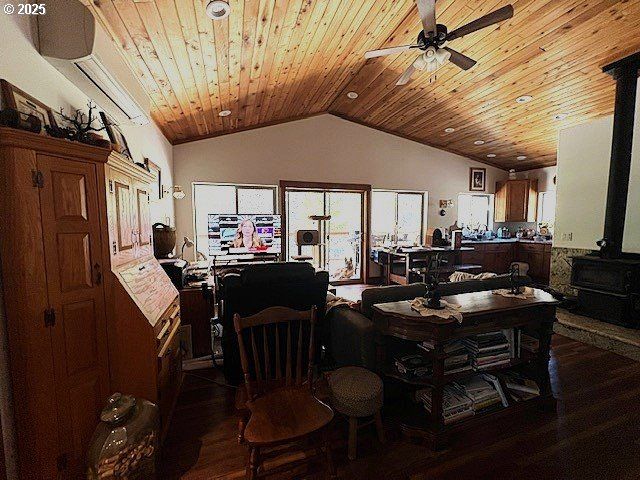 4696 COW CREEK Rd, Riddle, OR 97469