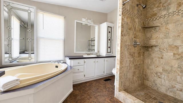 10775 Cottonwood Drive, Guthrie, OK 73044