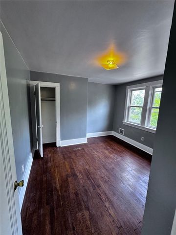 2308 Starkamp St, Brookline, PA 15226
