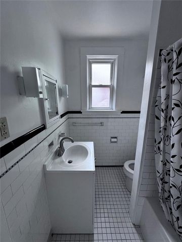 2308 Starkamp St, Brookline, PA 15226
