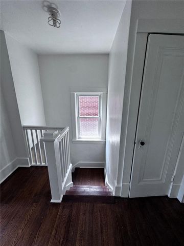 2308 Starkamp St, Brookline, PA 15226