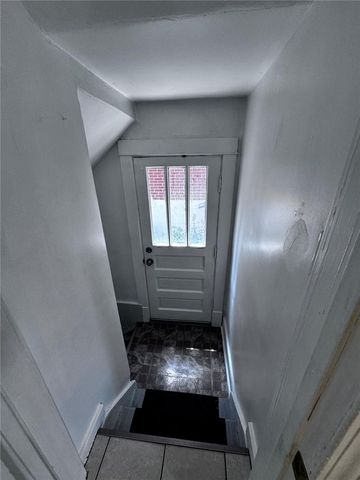 2308 Starkamp St, Brookline, PA 15226