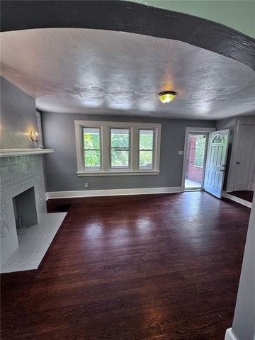 2308 Starkamp St, Brookline, PA 15226
