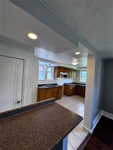 2308 Starkamp St, Brookline, PA 15226