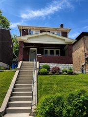 2308 Starkamp St, Brookline, PA 15226