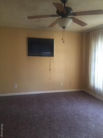 26413 Lehigh Street, Inkster, MI 48141