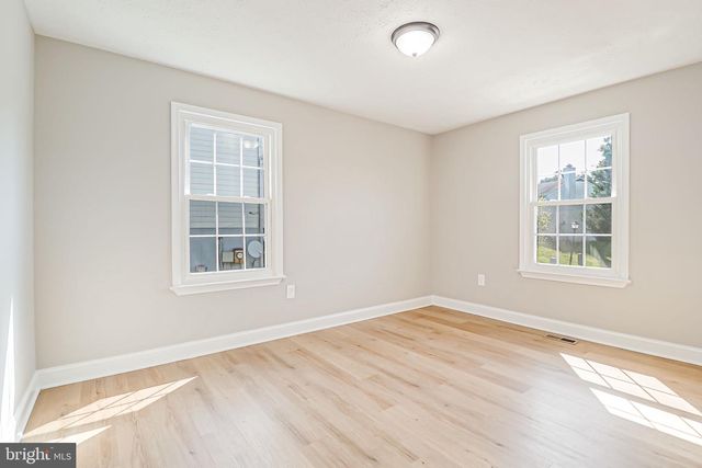 2202 NORLINDA AVE, Oxon Hill, MD 20745