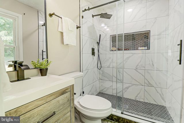 2202 NORLINDA AVE, Oxon Hill, MD 20745