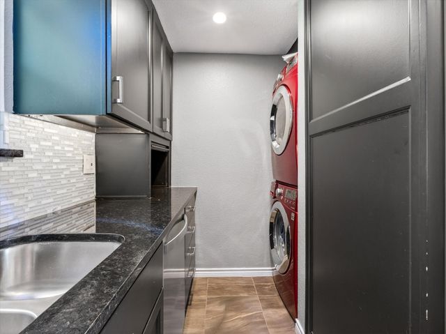 3100 Cole Avenue 216, Dallas, TX 75204