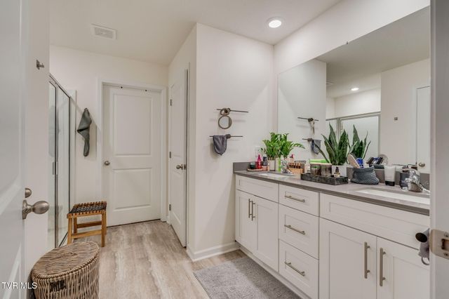 324 Glory Road, Kingsport, TN 37617