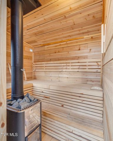 324 Glory Road, Kingsport, TN 37617