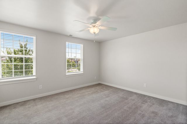 4014 Ella Cook Cir, Murfreesboro, TN 37129
