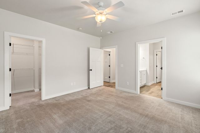 4014 Ella Cook Cir, Murfreesboro, TN 37129