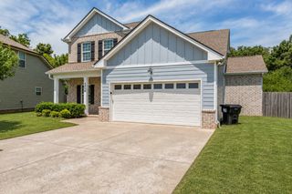 4014 Ella Cook Cir, Murfreesboro, TN 37129