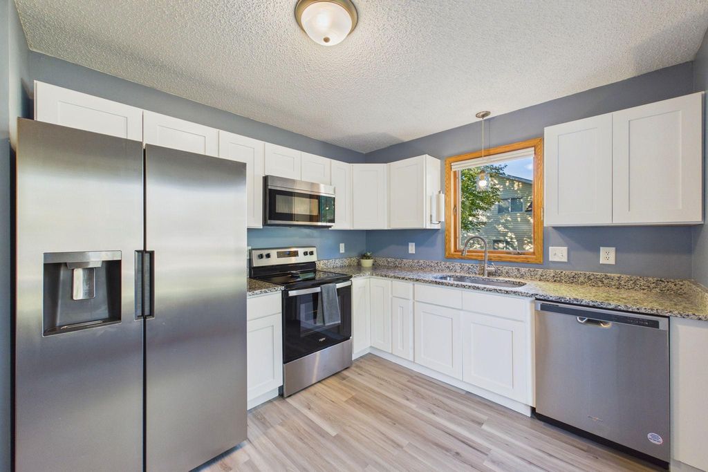 7081 Upper 36th Street N, Oakdale, MN 55128 — photo 5