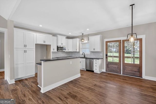 51 Fast Lane, Ranburne, AL 36273