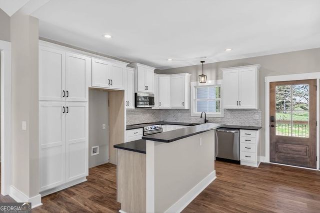 51 Fast Lane, Ranburne, AL 36273