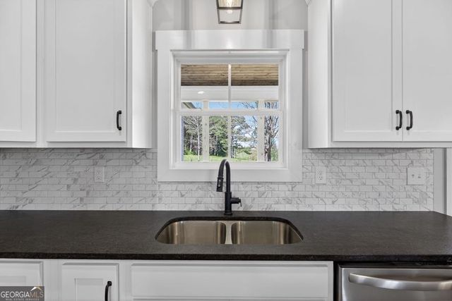 51 Fast Lane, Ranburne, AL 36273