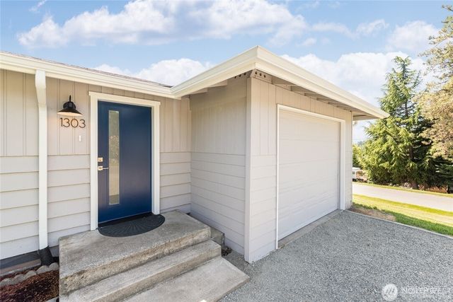 1303 Comet St, Milton, WA 98354