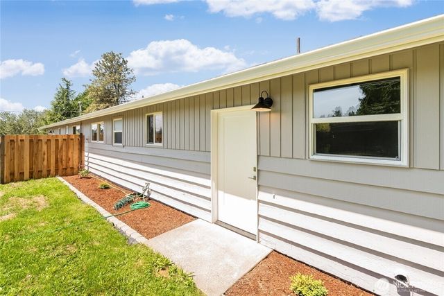 1303 Comet St, Milton, WA 98354